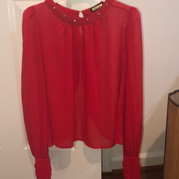 Bundle of two adorable shirts - Picture 2 of 6